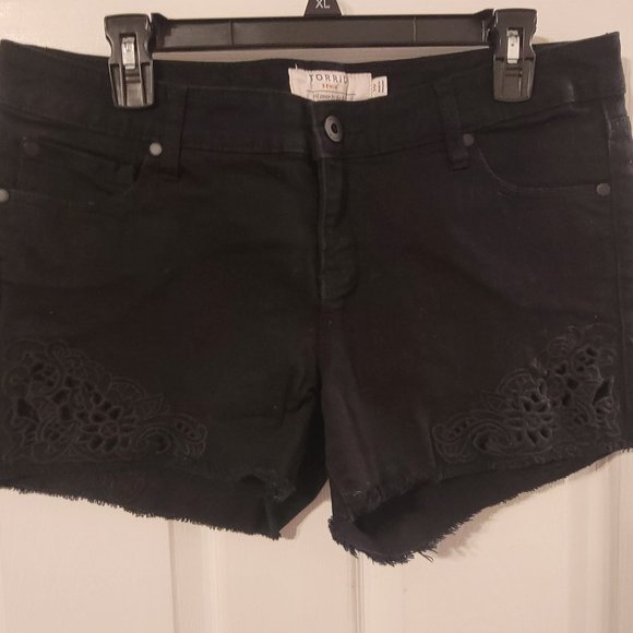 Torrid Black Embroidered Shorts - Picture 1 of 7